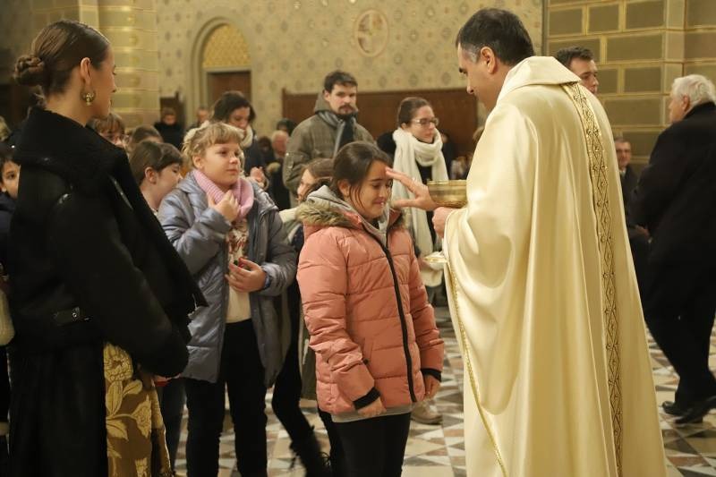 imgi_26_thumb_729_horvat_advent25