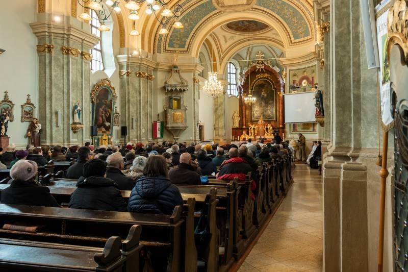 imgi_32_thumb_725_2023_12_09_bonyhad_30