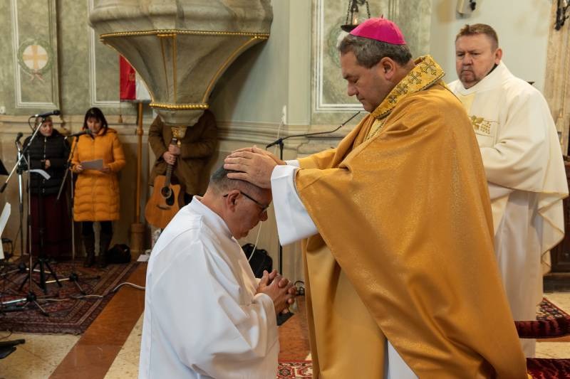 imgi_3_thumb_725_2023_12_09_bonyhad_42