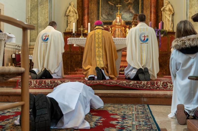 imgi_41_thumb_725_2023_12_09_bonyhad_39