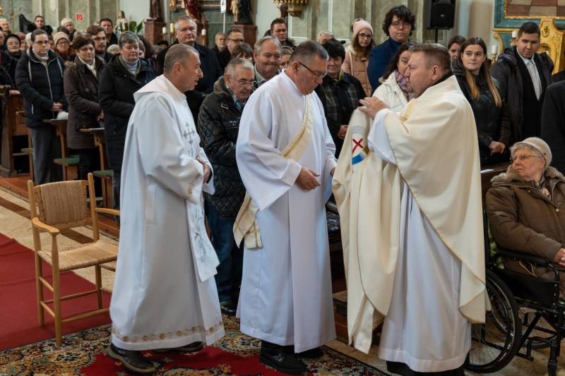 imgi_48_thumb_725_2023_12_09_bonyhad_46