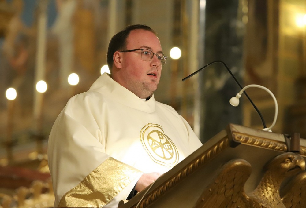 imgi_63_729_horvat_advent16