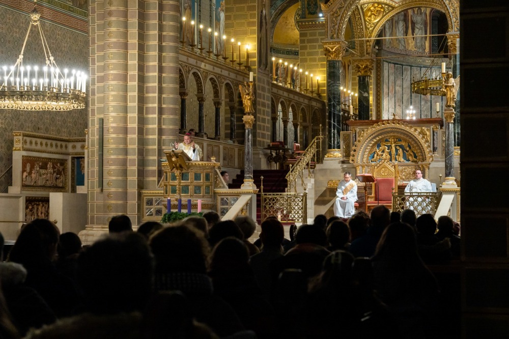 imgi_67_724_2023_12_07_rorate_14