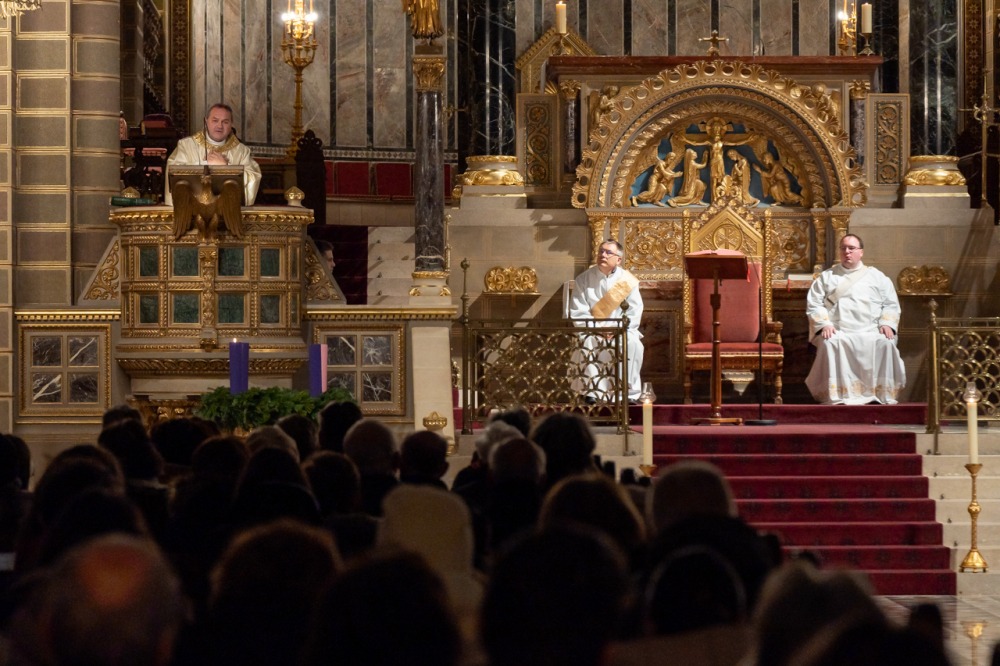 imgi_68_724_2023_12_07_rorate_12