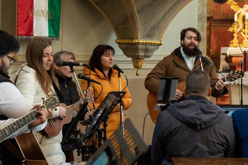 imgi_68_thumb_725_2023_12_09_bonyhad_67