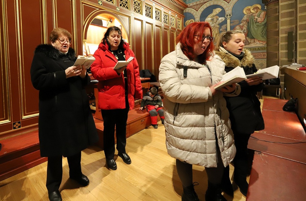 imgi_69_729_horvat_advent20