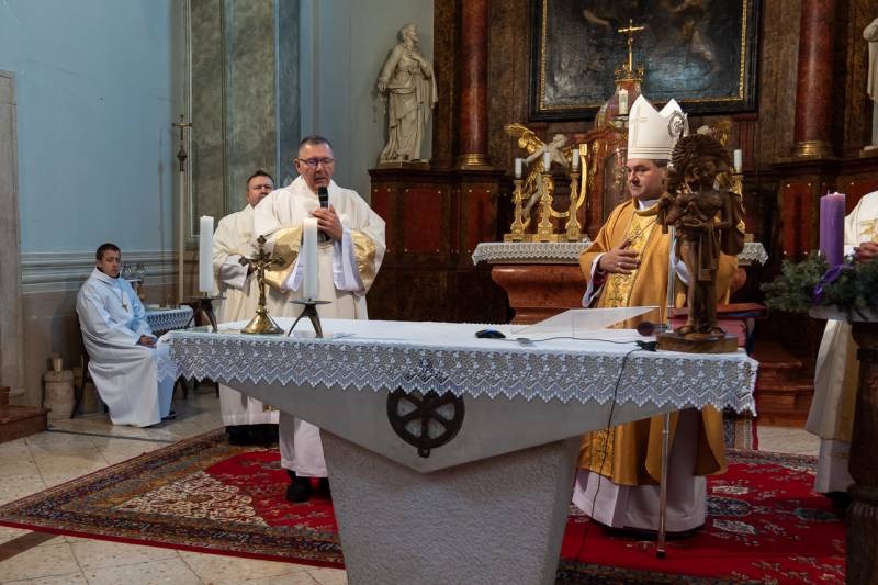 imgi_71_thumb_725_2023_12_09_bonyhad_70