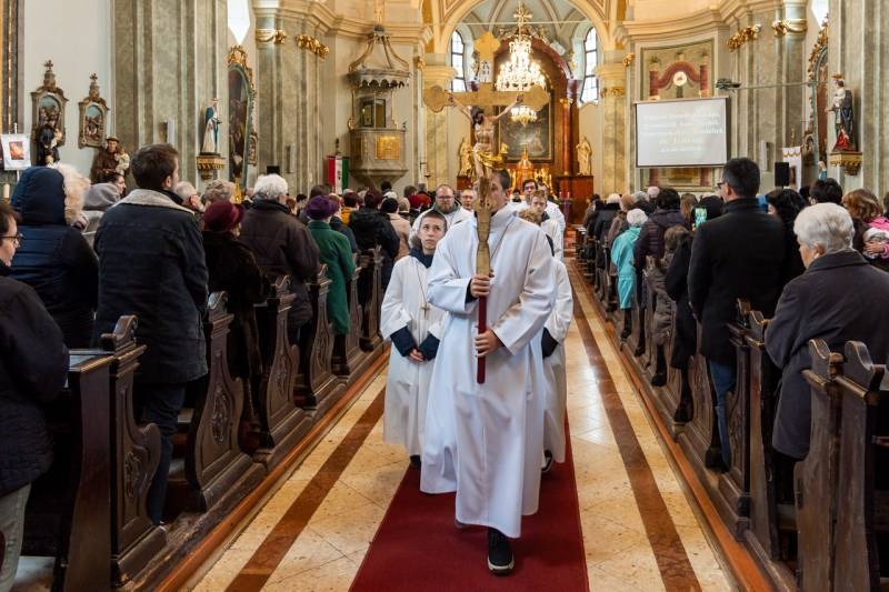 imgi_76_thumb_725_2023_12_09_bonyhad_75