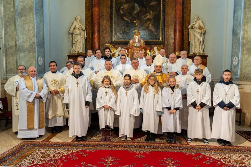 imgi_78_thumb_725_2023_12_09_bonyhad_77