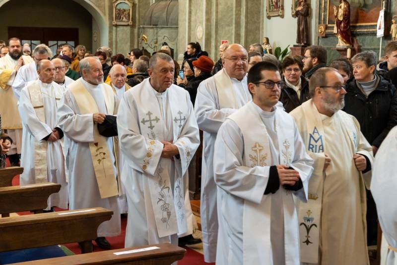 imgi_7_thumb_725_2023_12_09_bonyhad_04