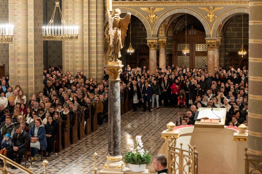 imgi_82_734_2023_12_25_ejfeli_19