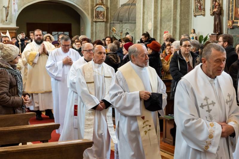 imgi_8_thumb_725_2023_12_09_bonyhad_05