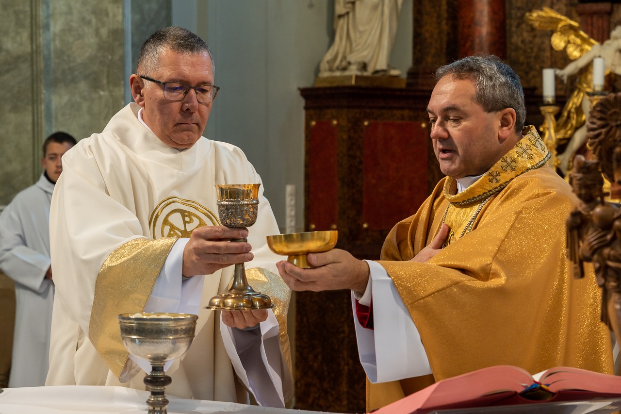 imgi_92_2023_12_09_bonyhad_64