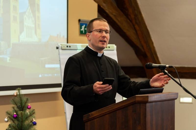 imgi_9_thumb_731_2023_12_21_hivatali lelki nap_09