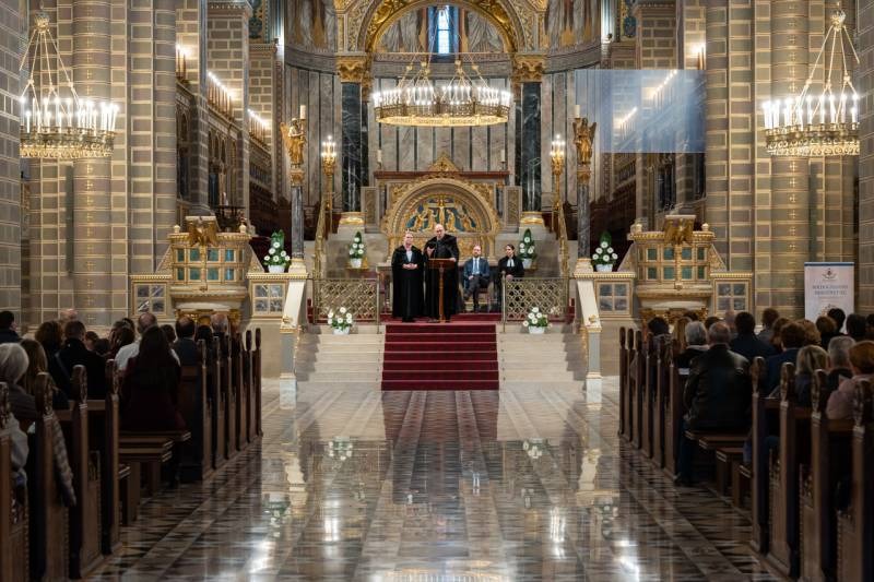 imgi_16_thumb_750_2024_02_10_hh okumenikus_10