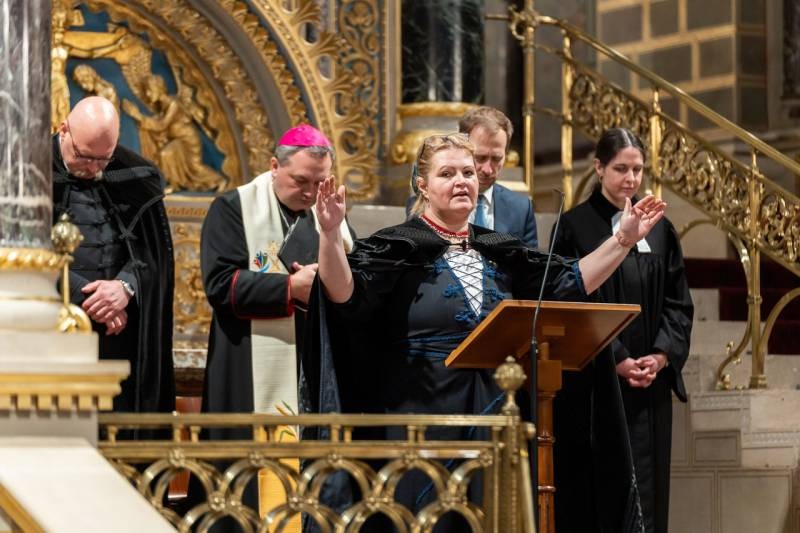 imgi_34_thumb_750_2024_02_10_hh okumenikus_32