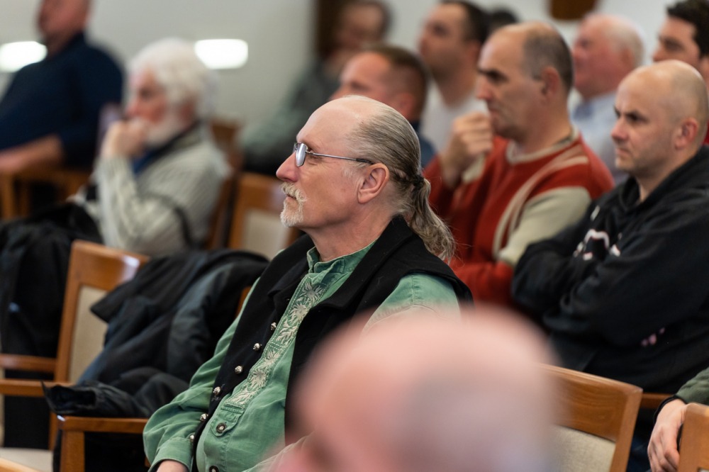 imgi_53_748_2024_02_02_ferfi_03