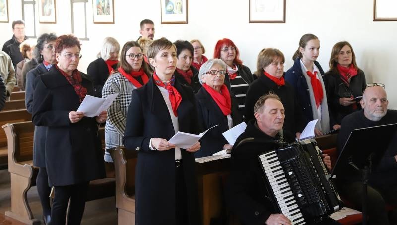 imgi_20_thumb_767_horvatok_husvetvarasa019