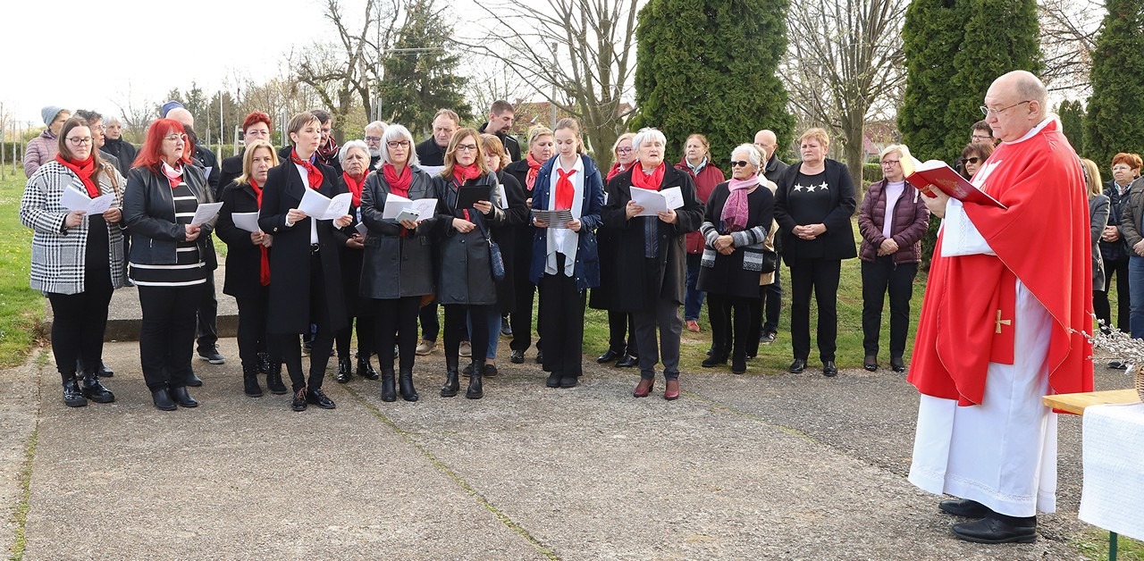 imgi_32_horvatok_husvetvarasa014