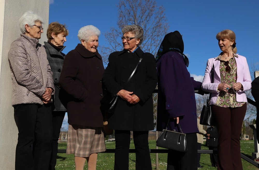 imgi_56_767_horvatok_husvetvarasa009