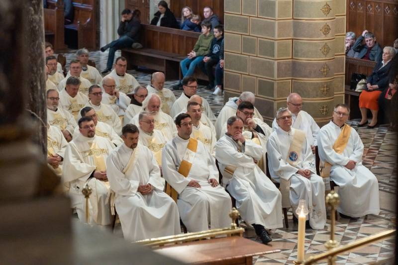 imgi_60_thumb_769_2024_03_28_olajszentelesi szentmise_62