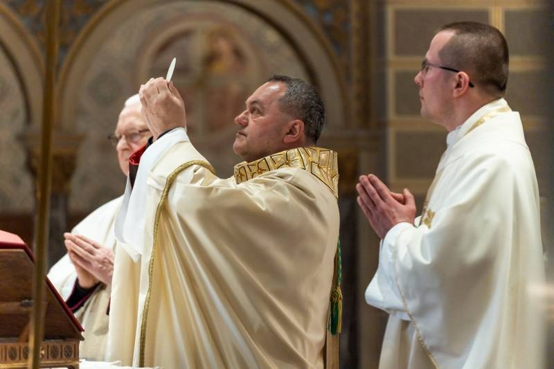 imgi_91_thumb_769_2024_03_28_olajszentelesi szentmise_96