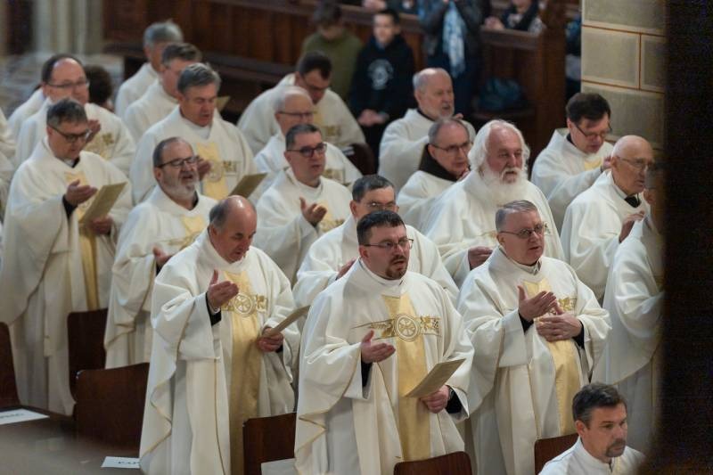 imgi_92_thumb_769_2024_03_28_olajszentelesi szentmise_97