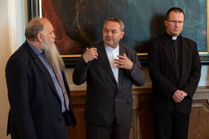 imgi_10_thumb_776_2024_04_11_tabla_08