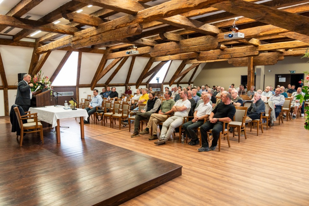 imgi_63_774_2024_04_05_ferfitalalkozok_29