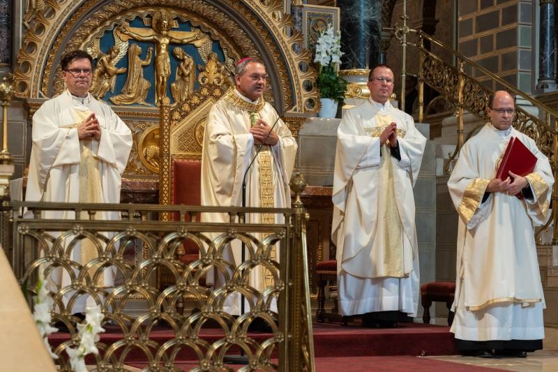 imgi_11_thumb_794_2024_06_02_urnapja pecs_09