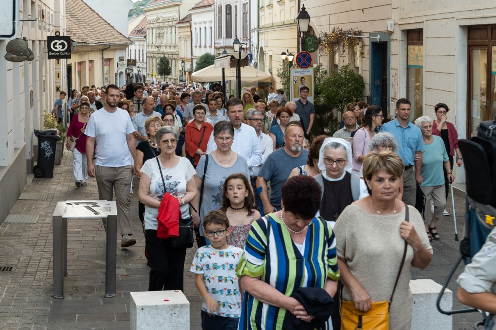 imgi_236_794_2024_06_02_urnapja pecs_95