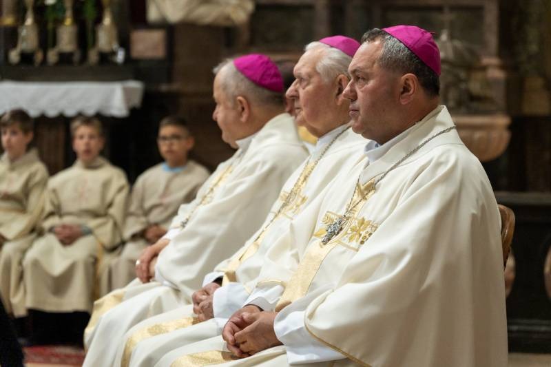 imgi_29_thumb_785_2024_05_12_szekszard mayer biro_26