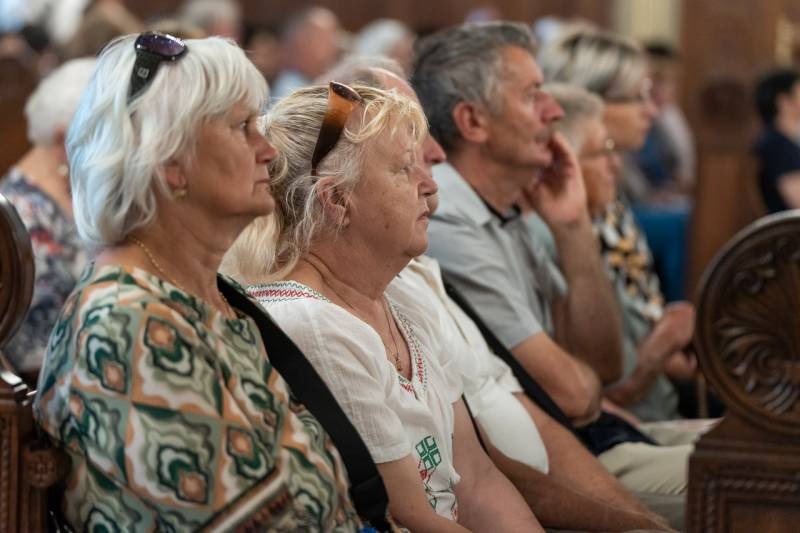 imgi_40_thumb_794_2024_06_02_urnapja pecs_37