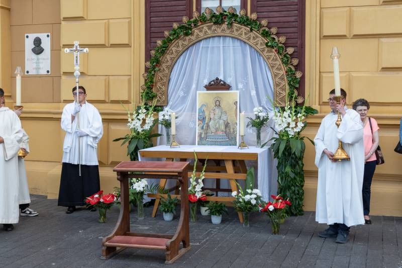 imgi_57_thumb_794_2024_06_02_urnapja pecs_57