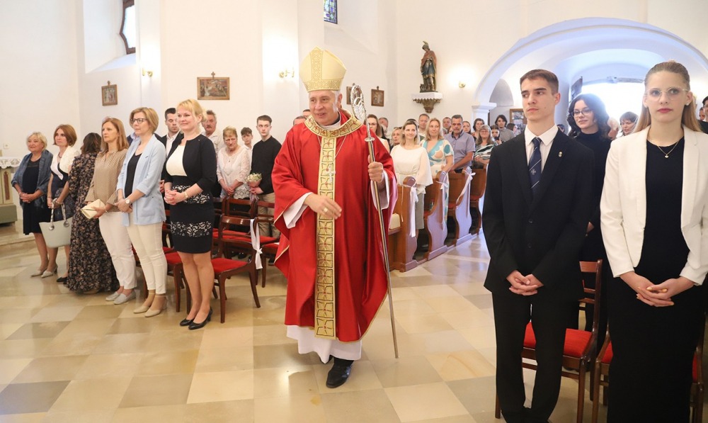 imgi_59_791_horvat_bermalas005