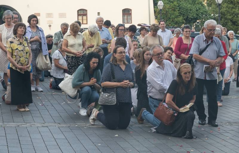 imgi_67_thumb_794_2024_06_02_urnapja pecs_67