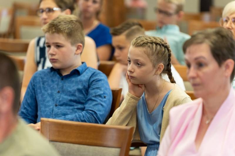 imgi_10_thumb_797_2024_06_07_szavaloverseny_07