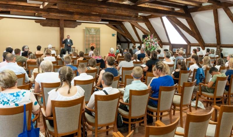 imgi_12_thumb_797_2024_06_07_szavaloverseny_11