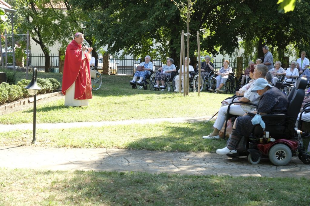 2021.08.10_Szent_Lőrinc_Gondozóotthon_búcsú_14_Nagy