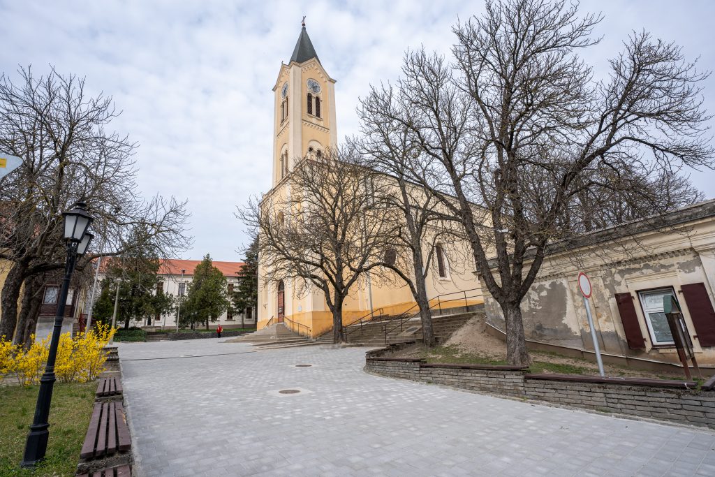 20230320_Templo_ter_felujitas-4-1024×683