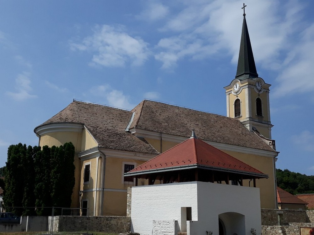 260_Szaszvar_templom_kulso