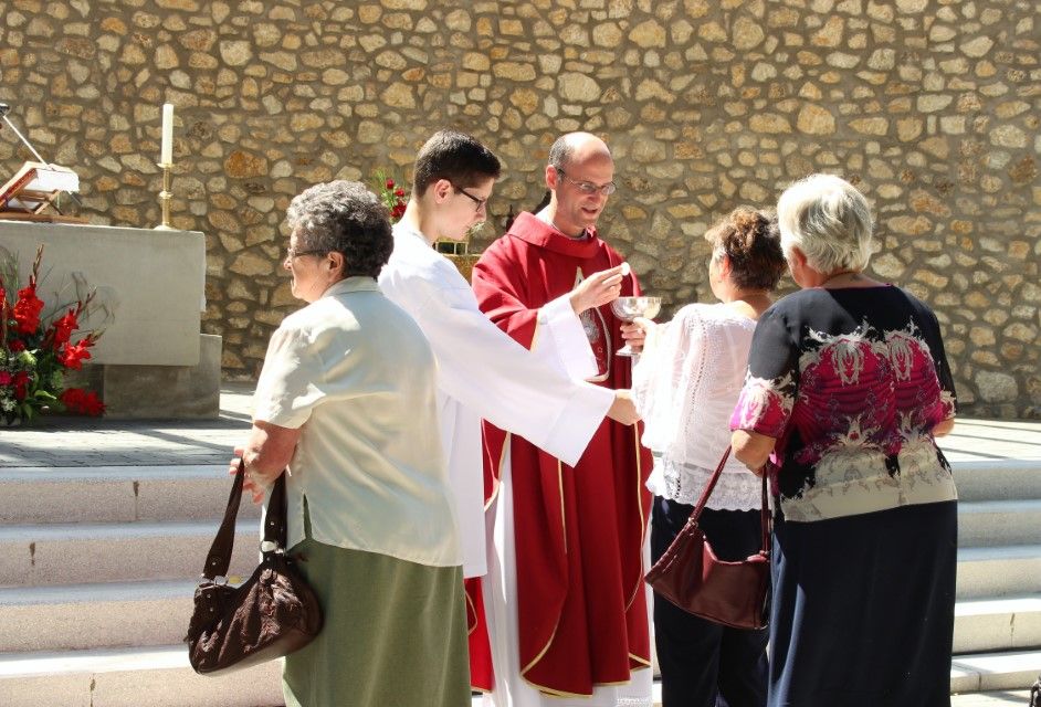 3801_16072_zoomed_img_2072