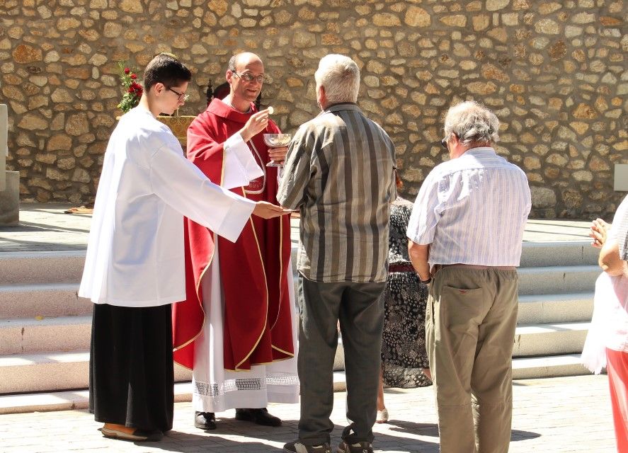 3801_16073_zoomed_img_2075