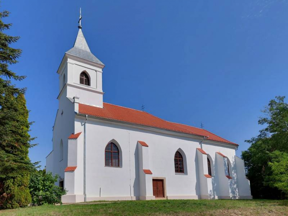 404_felsonyek-002-templom_1