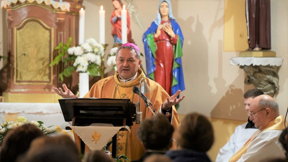 486_Udvar-templomfelujitas-12