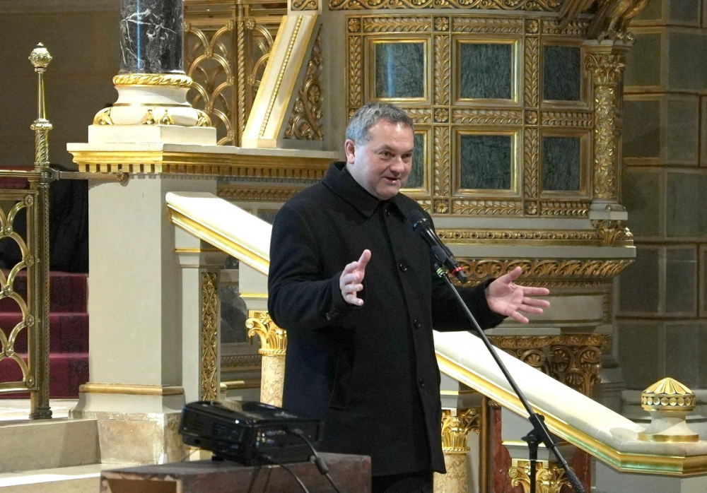 540_Megszentelt-elet-01