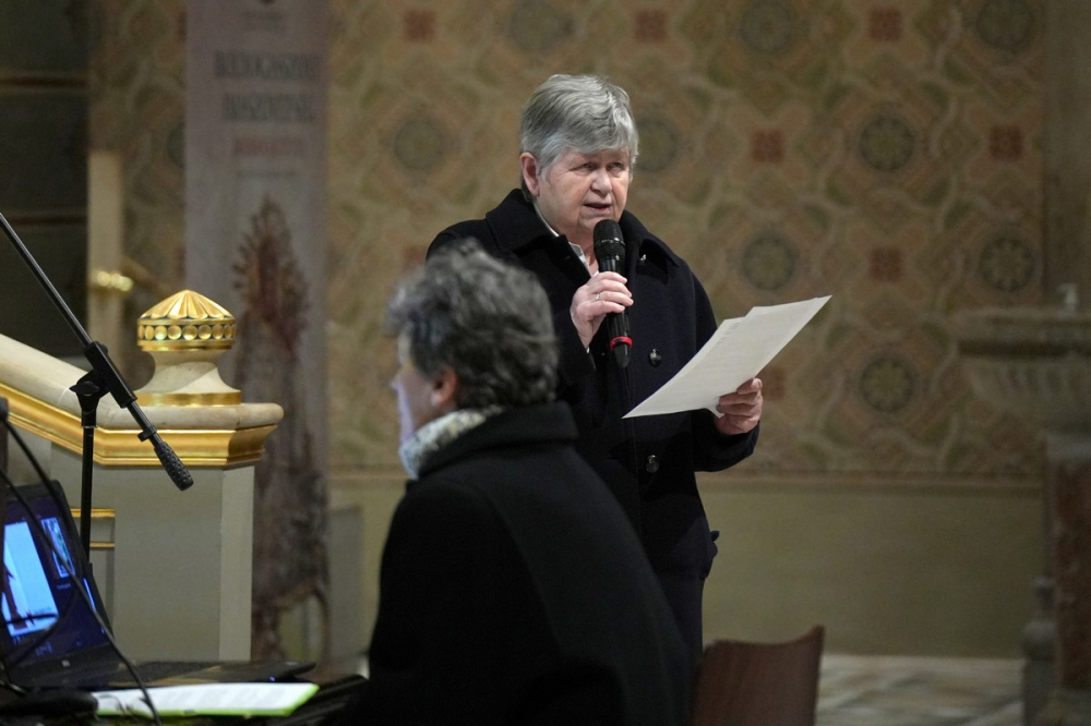 540_Megszentelt-elet-08