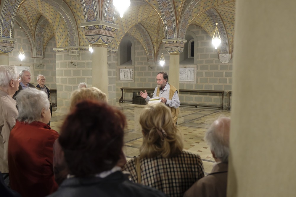 Janus-Pannonius-550-nyito-b