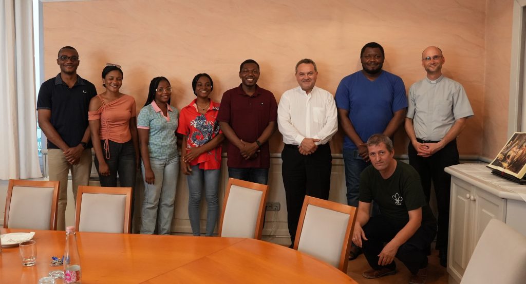 Nigériaiakkal_találkozás06_30_11