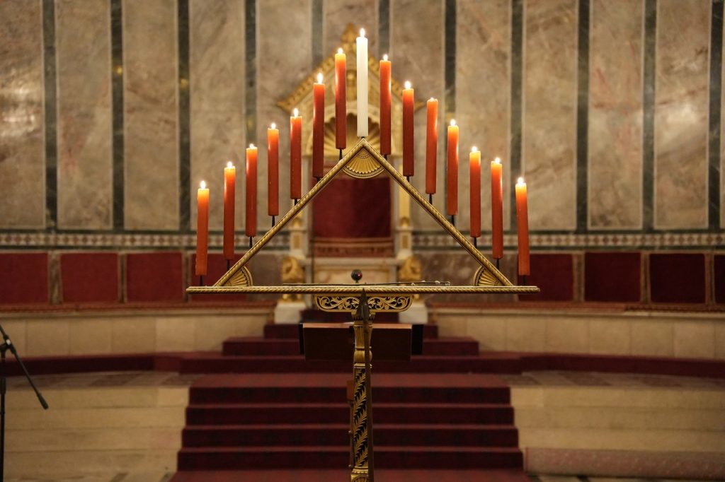 Sotetzsolozsma-2023-03